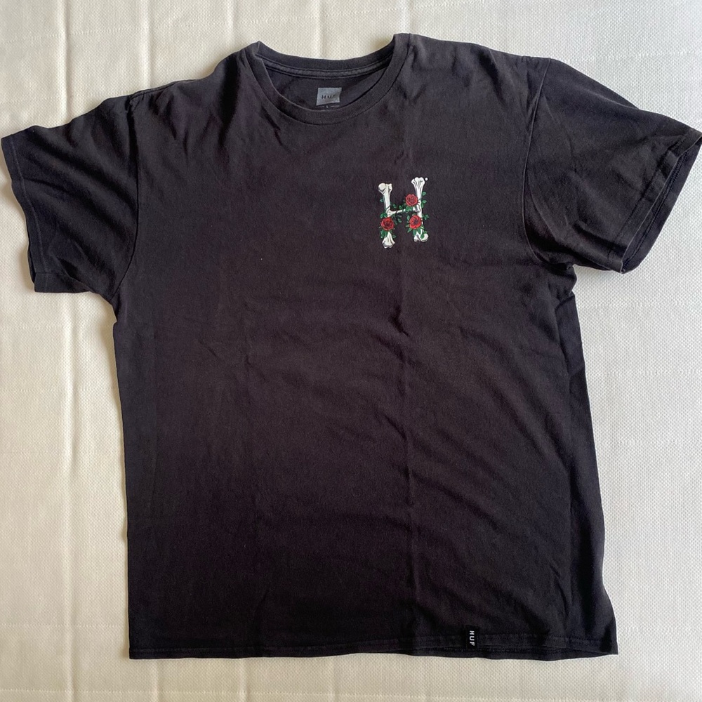 HUF men’s shirt